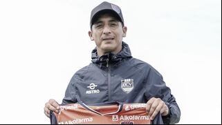 No va más: ‘Chicho’ Salas dejó de ser el DT de la César Vallejo en medio de la llegada de Cueva