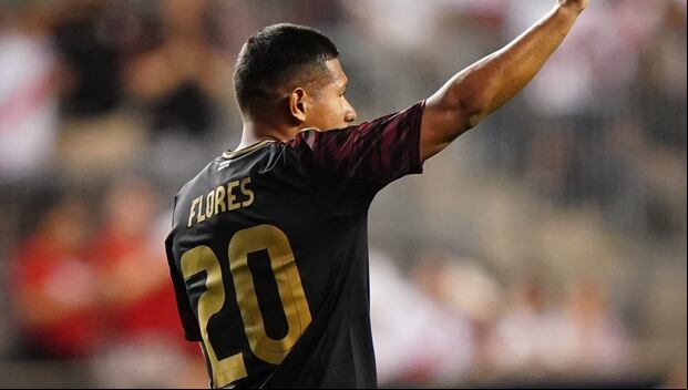 Edison Flores marcó el 1-0 de Perú vs. El Salvador. (Foto: La Bicolor)