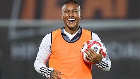 Pedro Aquino y un guiño a Sporting Cristal: la opción de volver al fútbol peruano