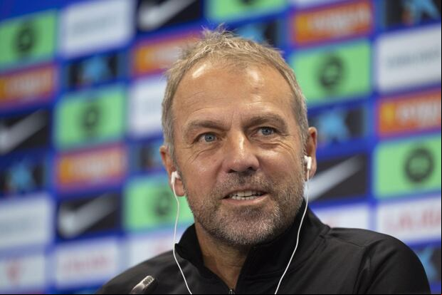 El entrenador del FC Barcelona, Hansi Flick, se refirió al próximo partido en la Champions (EFE/Alejandro García)