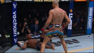 ¡Nocaut de Alex Pereira! El actual campeón derrotó a Jamahal Hill por el título del peso semipesado