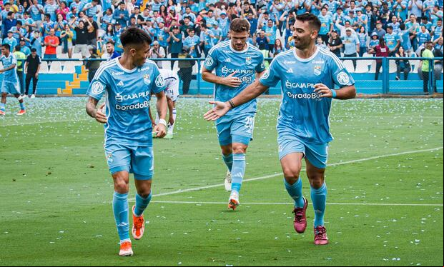Cristal (34 puntos) es el líder del Apertura seguido de la 'U' (33). Foto: Saucedo/GEC.