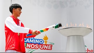 La antorcha de los Juegos Bolivarianos encendió su flama en Pauza, a los pies del Volcán Sara Sara