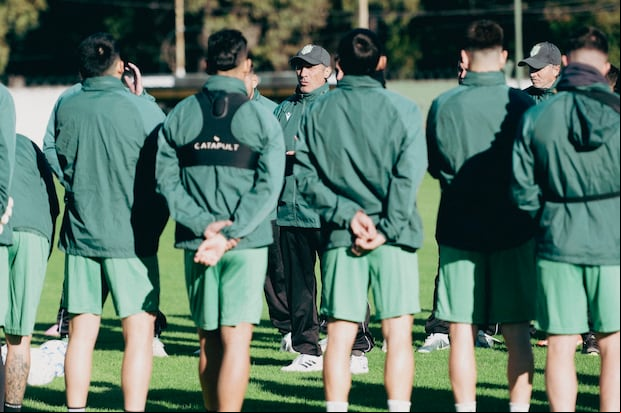 El plantel dirigido por Pedro Troglio no entrenó en modo de huelga. (Foto: Banfield)