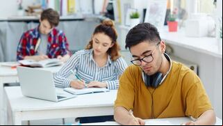 La carrera que debes estudiar según tu fecha de nacimiento para la numerología
