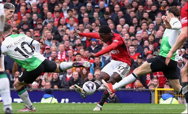 Kobbie Mainoo tiene 18 años, juega de volante y está valorizado en 50 millones de euros. (Foto: Getty Images)
