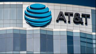 ¿Cómo saber si mi teléfono AT&T, Verizon o T-Mobile tiene señal en Estados Unidos?