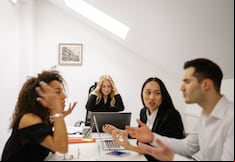 “Quiet Quitting”: 2 de cada 3 empleados no están comprometidos con su lugar de trabajo