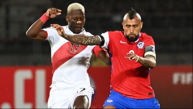 Arturo Vidal le marcó cuatro goles a Perú, todos por Eliminatorias. (Foto: Getty Images)
