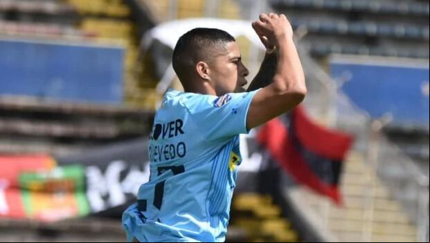 Kevin Quevedo celebra uno de sus goles con Universidad Católica de Ecuador. (Foto: Getty Images)