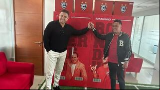 ¿Se viste de rojo? Christian Cueva se acerca a Cienciano para el Torneo Clausura
