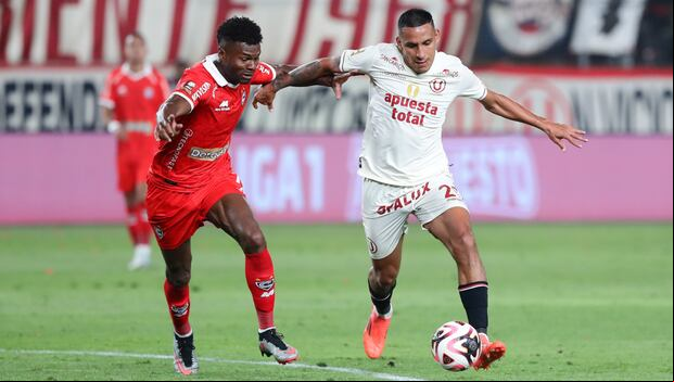 Alex Valera tuvo un partido muy disputado ante Cienciano. (Foto: Jesús Saucedo / GEC)