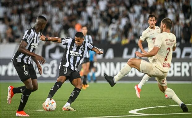 La única derrota de la 'U' en el año fue frente a Botafogo. (Foto: CONMEBOL)