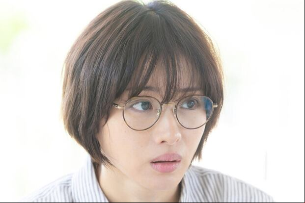 Kanade Nishimura (Satomi Ishihara) es una fiscal que investiga la muerte de su padre en la serie japonesa "Destiny" (Foto: Netflix)