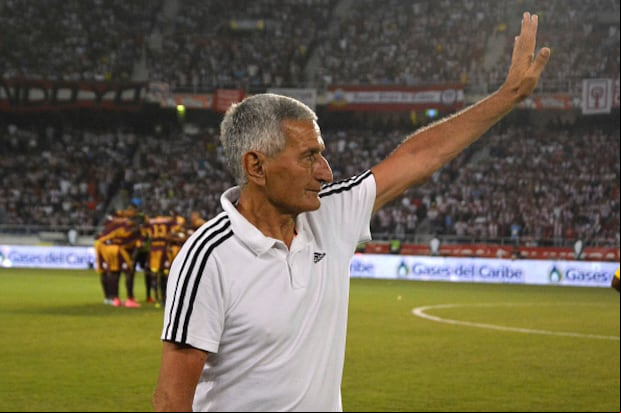 Uno de los logros más significativos de Verón con Estudiantes fue la conquista de la Copa Libertadores en tres ocasiones consecutivas (1968, 1969 y 1970). (Foto: Getty Images)