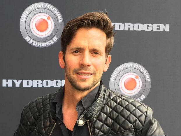 El actor de 51 años apareció en "Sense 8" de Netflix y el live action de "Meteoro" (Foto: Christian Oliver / Instagram)
