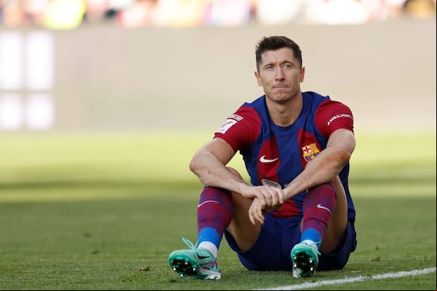 Robert Lewandowski, una de las vacas sagradas que cuestiona el trabajo de Xavi Hernández. (Foto: AFP)