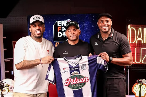Jefferson Farfán con su podcast y otras marcas se ha vuelto un empresario que podría invertir en Alianza. (Foto:@enfocadospodcast)