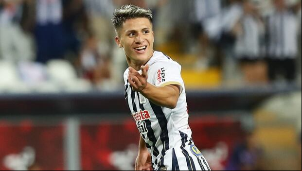 Catriel Cabellos juega su primera temporada en Alianza Lima. (Foto: Getty Images)