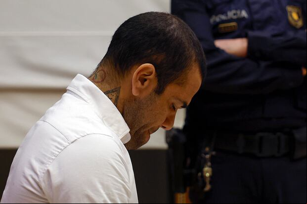 Dani Alves, condenado en España a 4 años y medio de cárcel por violación