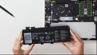 Guía para solucionar la batería de la laptop si deja de cargar al enchufarse