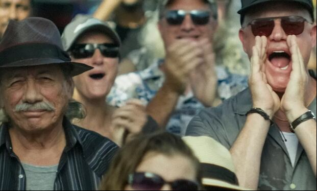 Edward James Olmos como Abel y Eric Dane como Dean Miller en la película de acción "One Fast Move" (Foto: Amazon Prime Video)