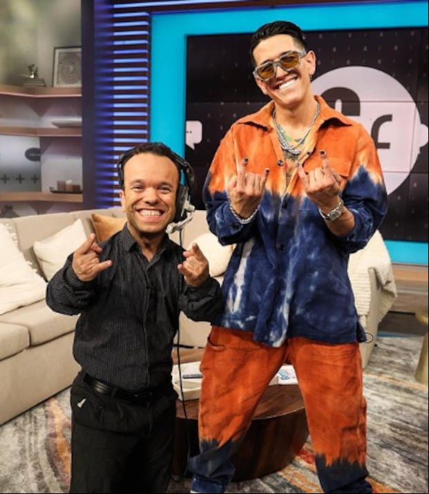 Carlitos el productor junto al cantante urbano Lenny Tavarez (Foto: Carlitos el productor / Instagram)