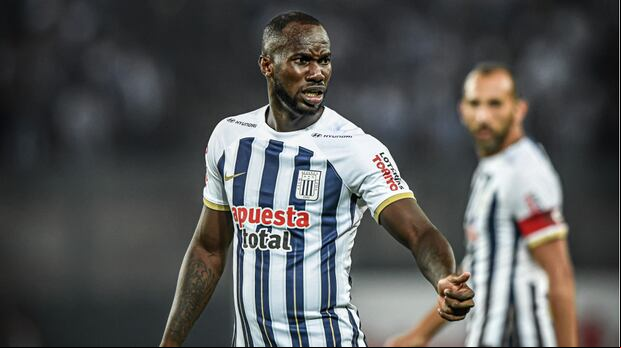 Cecilio Waterman recibió la confianza de Alejandro Restrepo para enfrentar a Colo Colo.