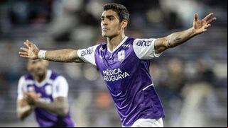 Alfonso Barco llegó a Lima para tramitar su visa: “Tengo ilusión de ser considerado en la Selección”