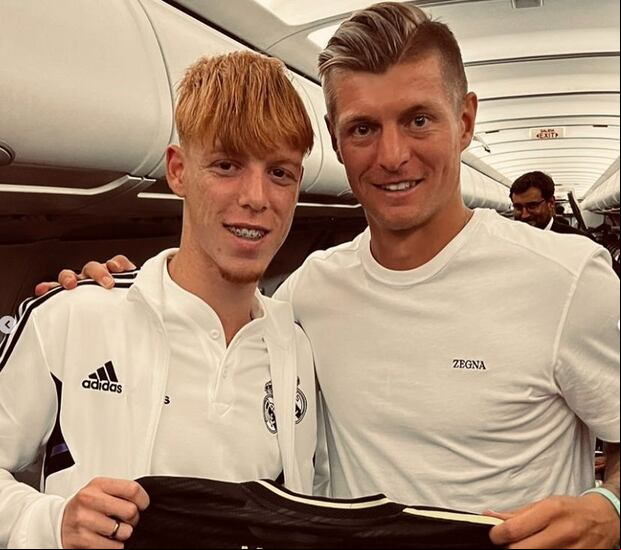 Marc Cucalón en una foto con Toni Kroos. (Foto: Instagram)