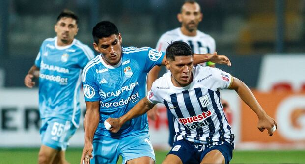 Jesús Castillo fue uno de los futbolistas que arrancó ante Sporting Cristal y lo hará nuevamente en Chile. (Photo by Martín Fonseca/Eurasia Sport Images/Getty Images)