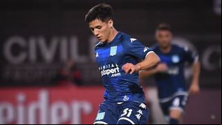 “Tiene la cabeza de un jugador de élite”: así describen a Catriel Cabellos desde Argentina