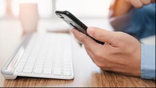 Con esta aplicación de pago gratis puedo usar un teclado para escribir en mi smartphone
