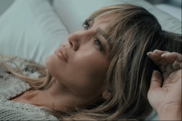 Jennifer Lopez contó que Ben Affleck la ayudó a impulsar el proyecto de la película "This Is Me… Now: A Love Story" (Foto: Amazon Prime Video)