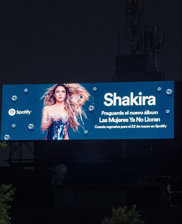 "Las mujeres ya no lloran" Shakira