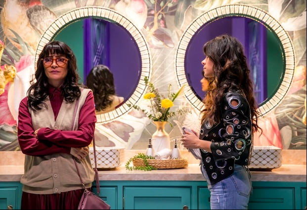 ¿La relación de Betty (Ana María Orozco) y su hija Mila (Juanita Molina) mejorará al final de "Betty, la fea: la historia continúa"? (Foto: Amazon Prime Video)