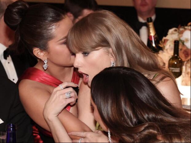 La polémica asegura que Selena Gomez le fue a pedir una foto a Timothée Chalamet y Kylie Jenner le dijo que no (Foto: Celebritiesreaction / Facebook)
