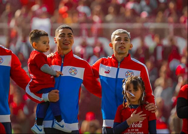 Miguel Almirón y Julio Enciso son las principales figuras de Paraguay. (Foto: Getty)