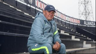 Pronta recuperación, maestro: Hugo Sotil, leyenda del fútbol peruano, se encuentra en UCI