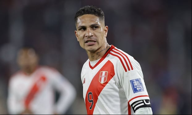 Paolo Guerrero tiene 40 años y no se conoce su futuro tras quedar libre de Liga de Quito. (Foto: AFP)
