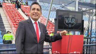 Winston Reátegui, presidente de la CONAR, reveló su hinchaje: “Me gustan los colores serios”