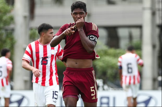 Venezuela Sub 20 en un amistoso con su similar de Paraguay. (Foto: Vinotinto)