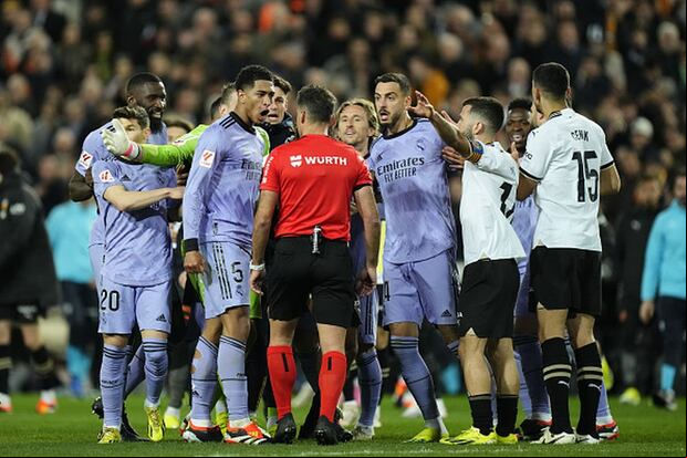 Real Madrid empató 2-2 ante Valencia en su último partido de LaLiga de España. (Foto: Getty Images)