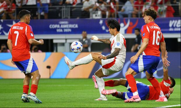 Perú y Chile se repartieron puntos en lo que fue el debut de ambas selecciones en la Copa América 2024. (Foto: AFP)