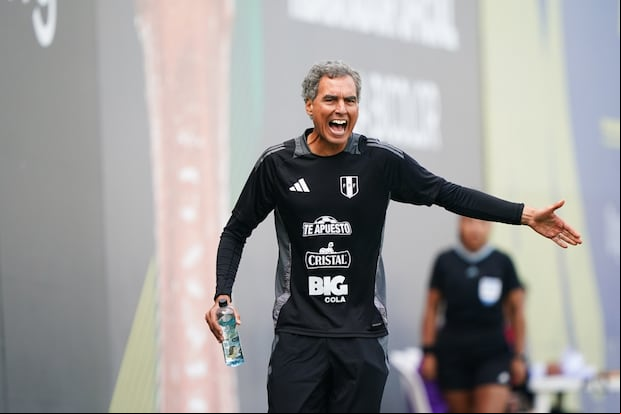 'Chemo' del Solar alista lo que será su participación en el Sudamericano Sub 20 a disputarse en 2025 en Arequipa.