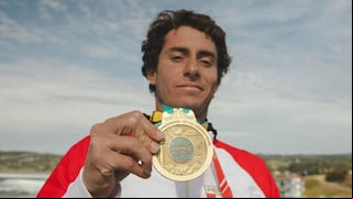 Lucca Mesinas: “Quedará para el recuerdo que gané el oro con una tabla que no era mía”