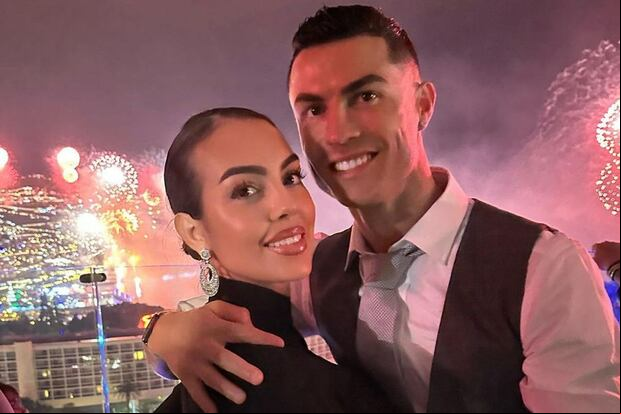 Las celebridades se mudaron a Arabia Saudita con su familia para que el portugués juegue en Al Nassr (Foto: Georgina Rodríguez y Cristiano Ronaldo / Instagram)