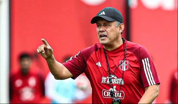 Juan Reynoso fue DT de la Blanquirroja durante un poco más de un año. (Foto: FPF).