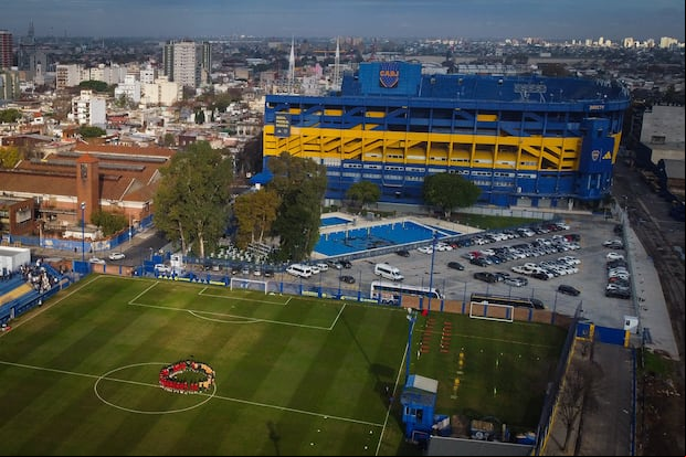 Universitario de Deportes entrenó con presencia de hinchas en predio de Boca Juniors. (Foto: @Universitario)
