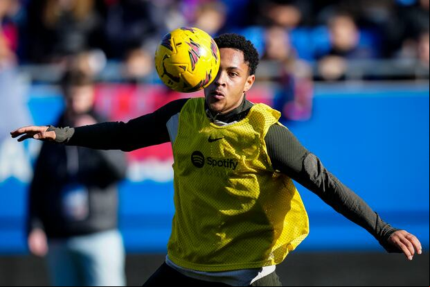 Vitor Roque firmó con el FC Barcelona por las próximas ocho temporadas. (Foto: EFE)